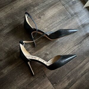 Sam Edelman heels in size 9. Color is black